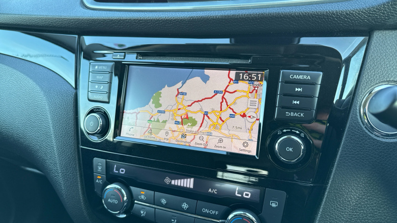 Nissan Qashqai 1.3 DiG-T 160 [157] N-Connecta 5dr DCT Glass Roof Petrol Hatchback